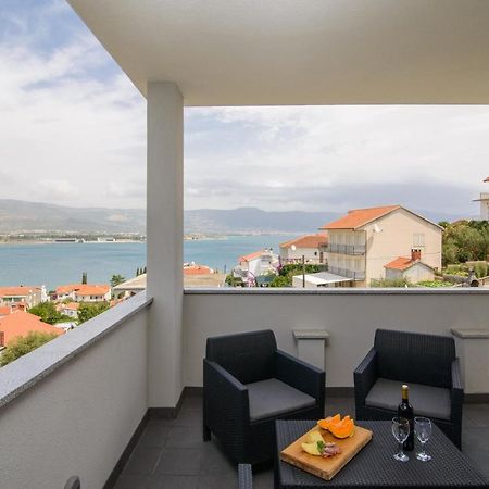 Apartments Pelja Trogir Eksteriør bilde