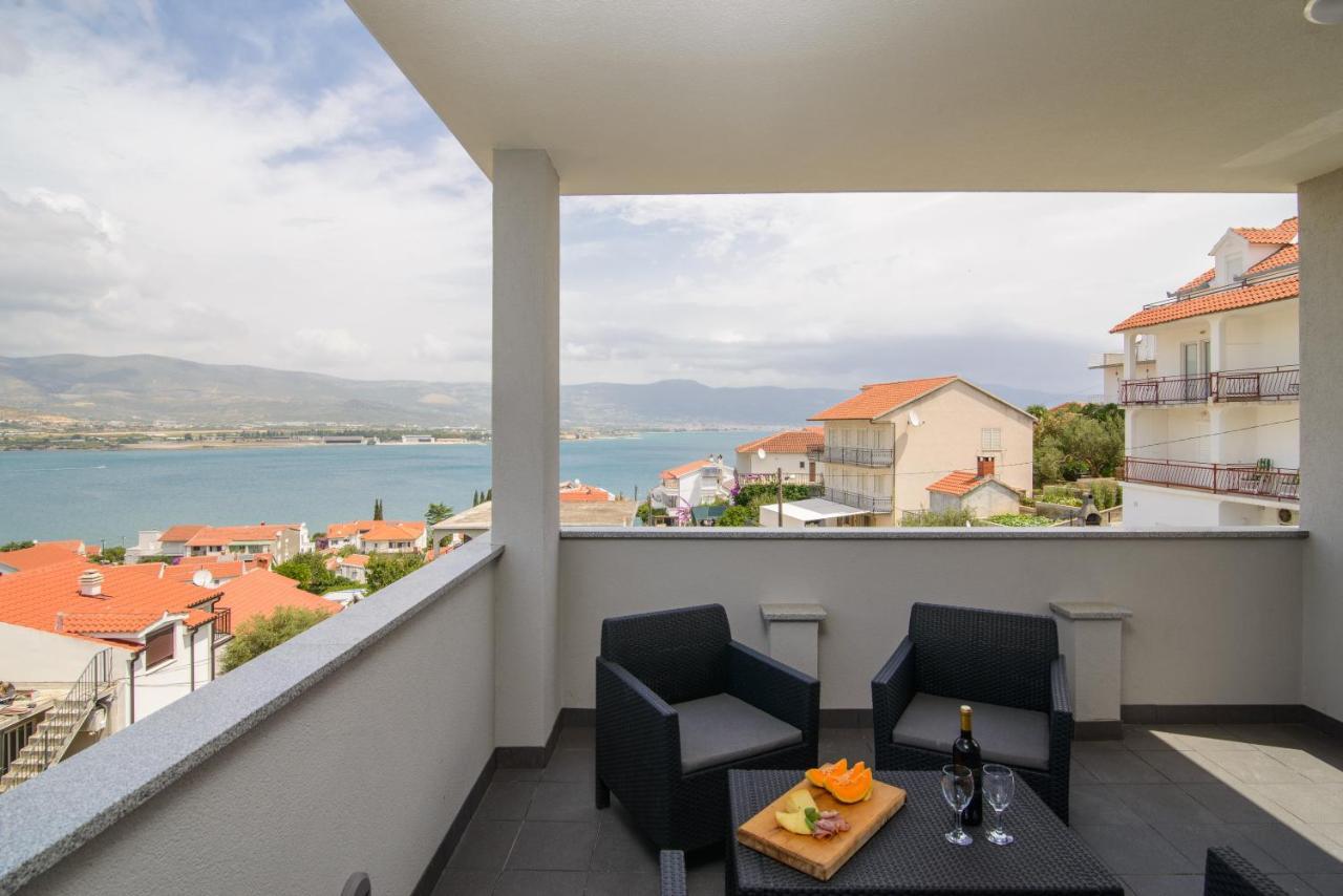 Apartments Pelja Trogir Eksteriør bilde