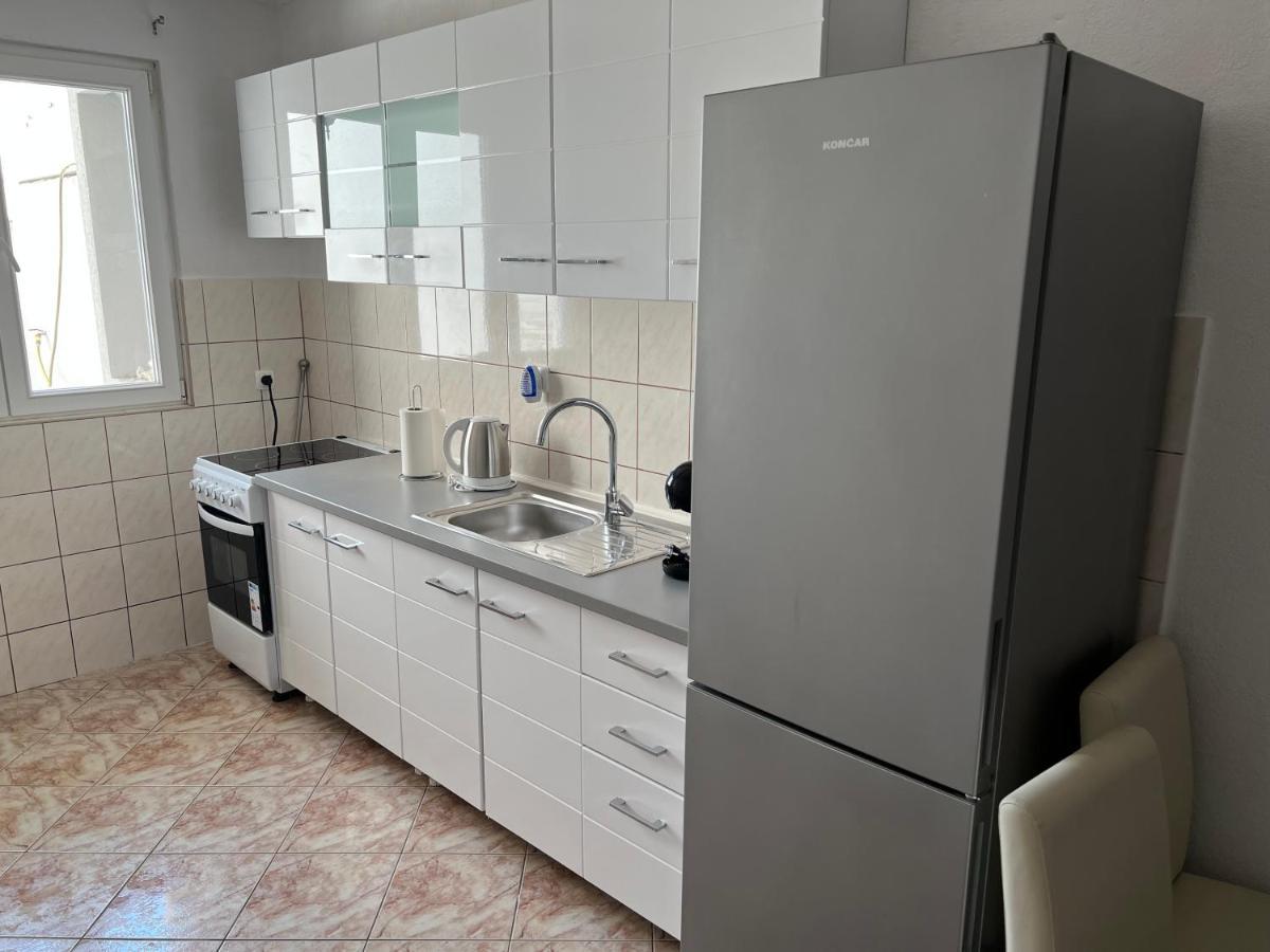 Apartments Pelja Trogir Eksteriør bilde